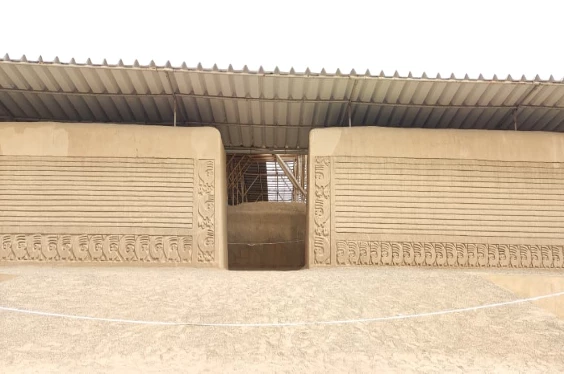 Tour Arqueológico Completo en Trujillo