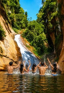 Escolar Full Ecoturismo Huanuco - Tingo Maria - Ucayaly