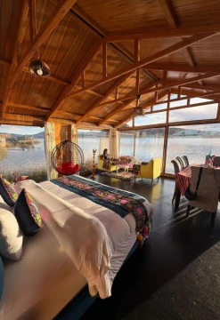 Taquile + Lodge en Uros
