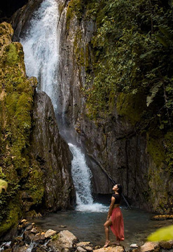 Terapia de ecoturismo en Tingo María