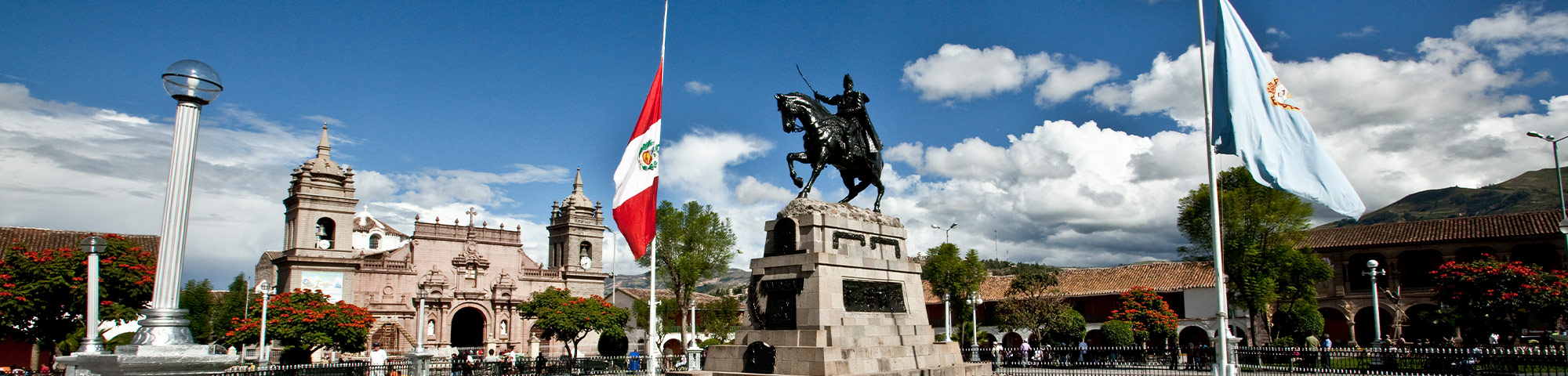 Alrededor de 23 mil turistas llegaron a Ayacucho por Semana Santa, según gobernador regional